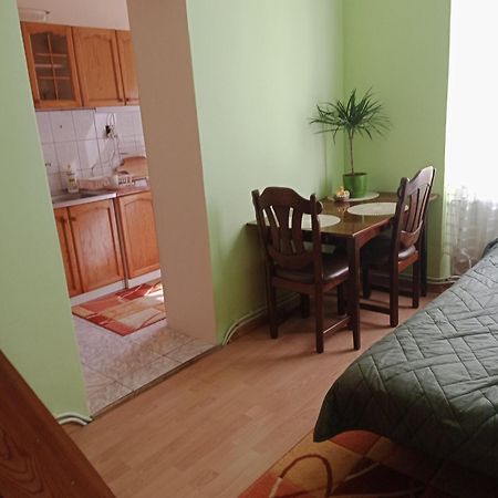 Apartament Kolo Dworcu Przemyśl Extérieur photo