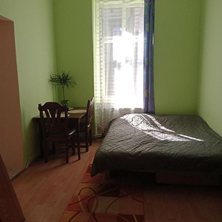 Apartament Kolo Dworcu Przemyśl Extérieur photo